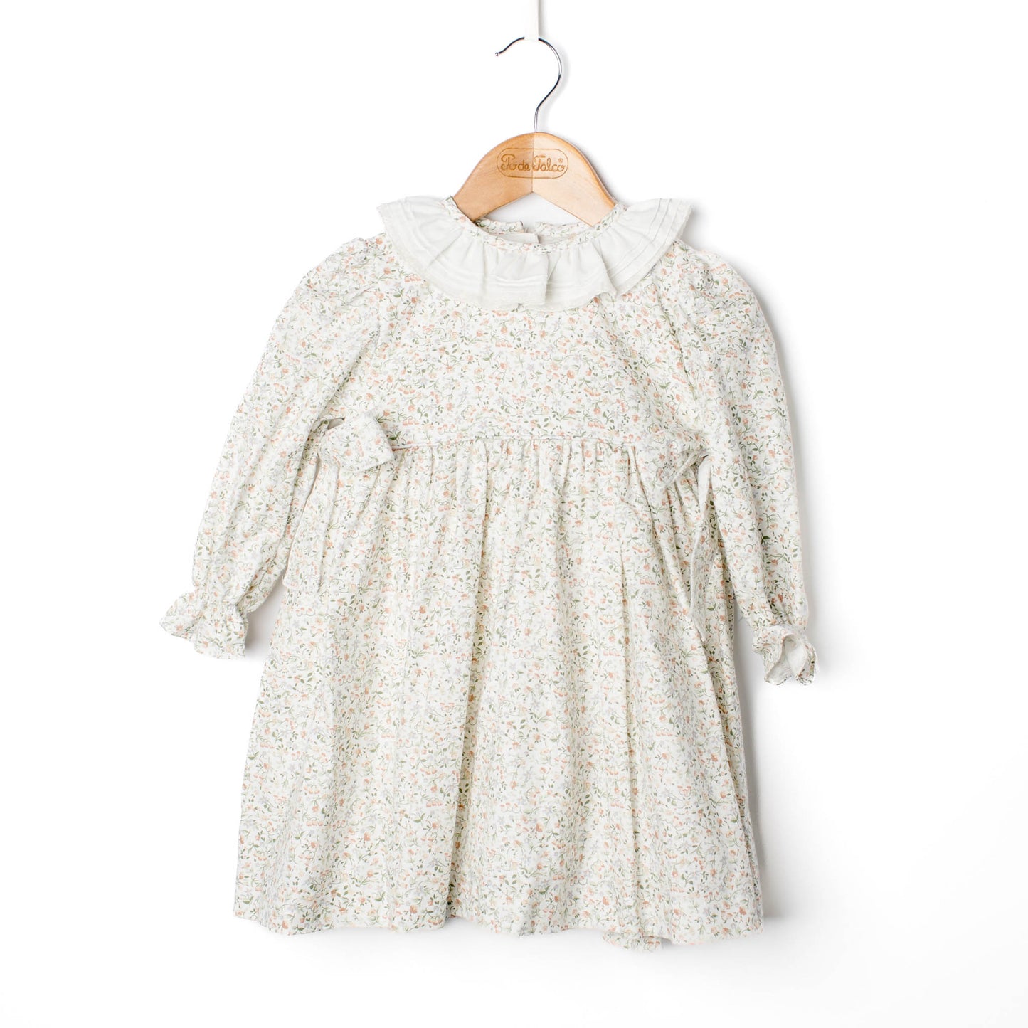 Vestido gola florzinhas