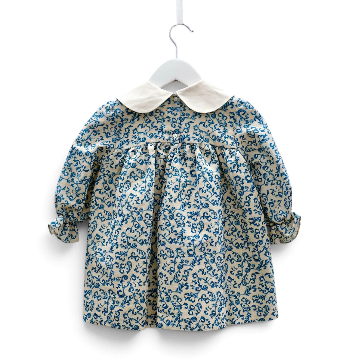 Vestido gola florzinha