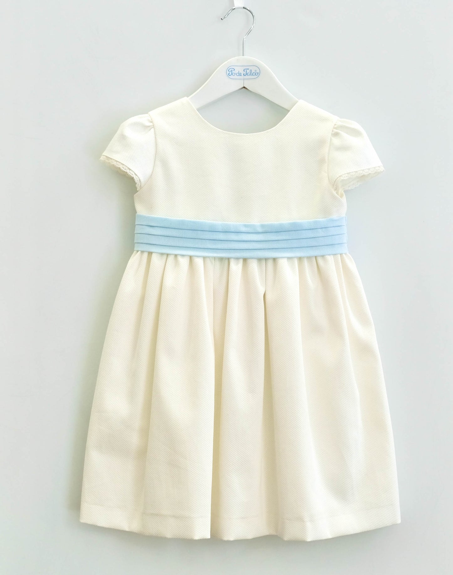 Vestido piquet renda