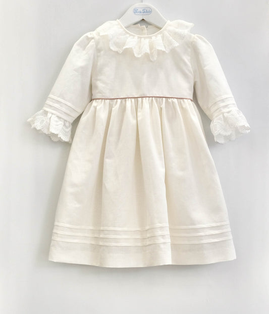 Vestido pregas renda