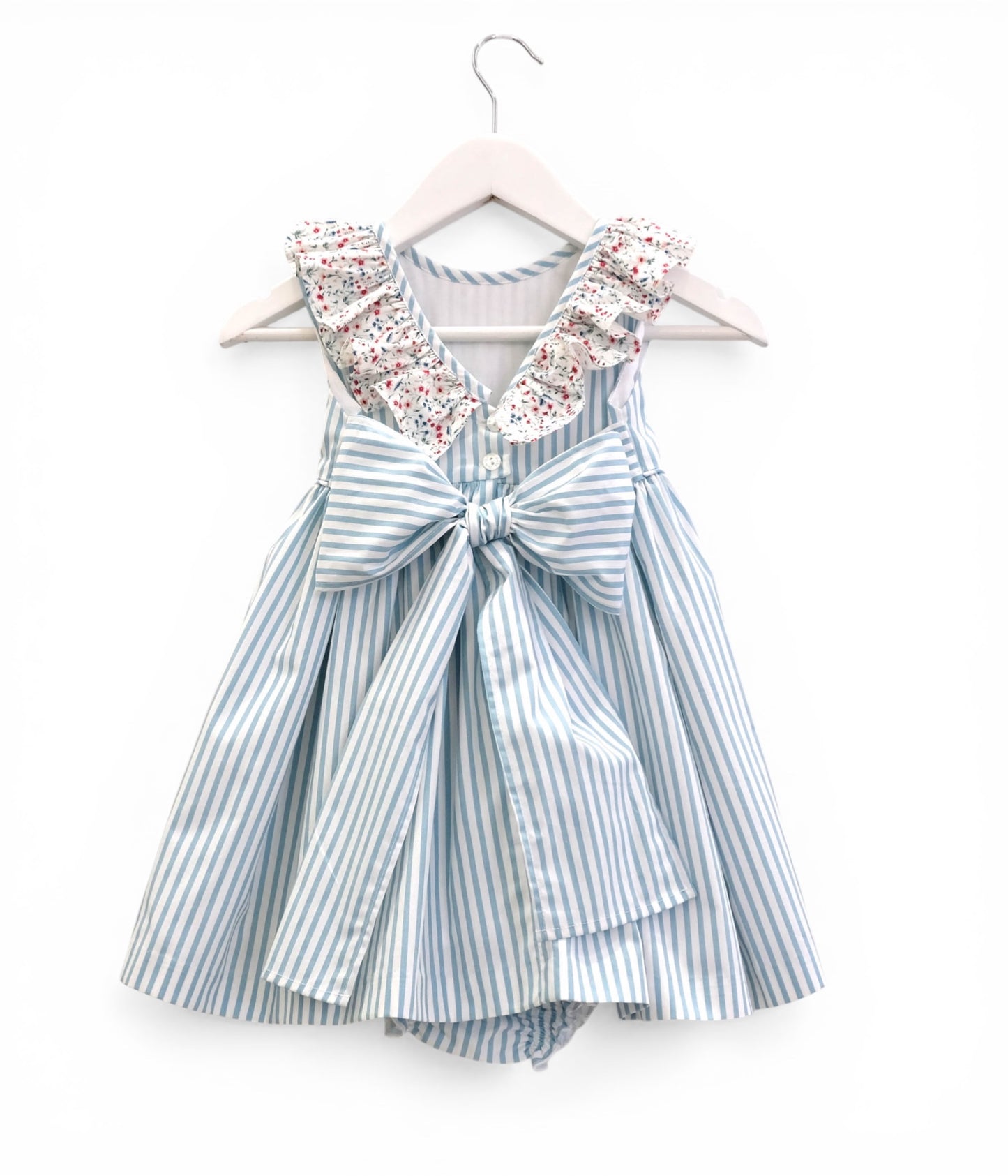 Vestido bico risca